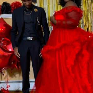 This dress can be a prom dress or a maternity dress or for any special event